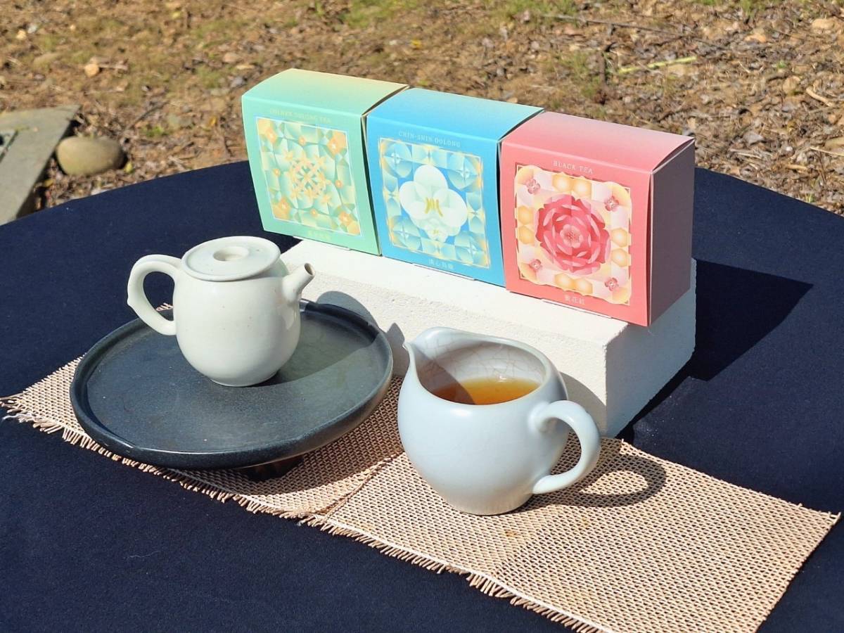 平安茶禮盒 - 財富、良緣、健康跟茶來